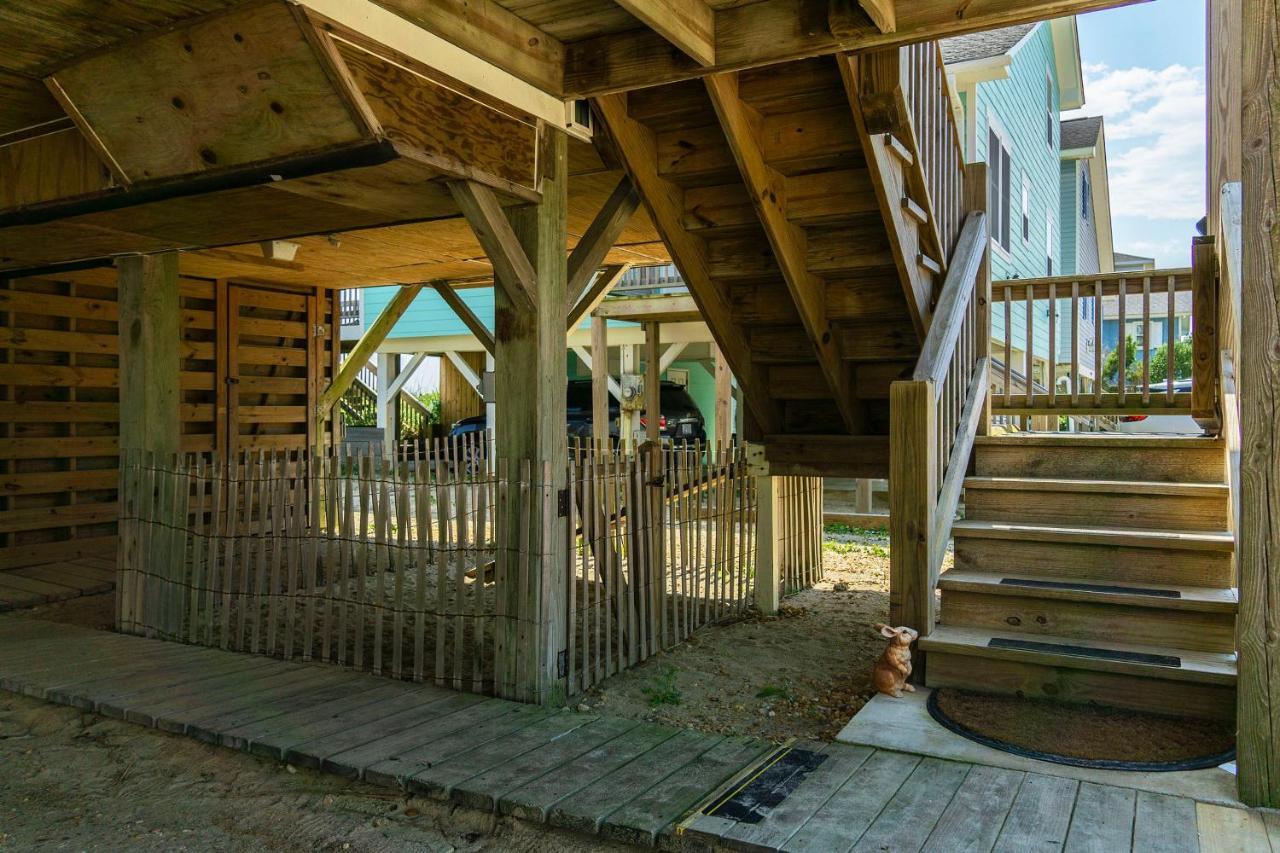 Big Cahoona Hill By Oak Island Accommodations Exterior photo