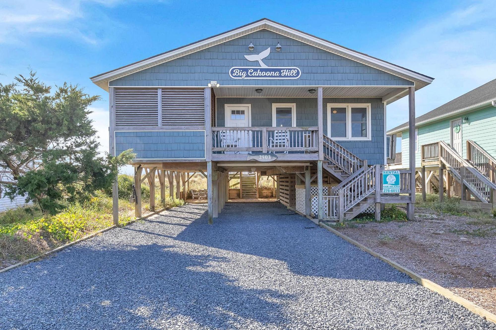 Big Cahoona Hill By Oak Island Accommodations Exterior photo